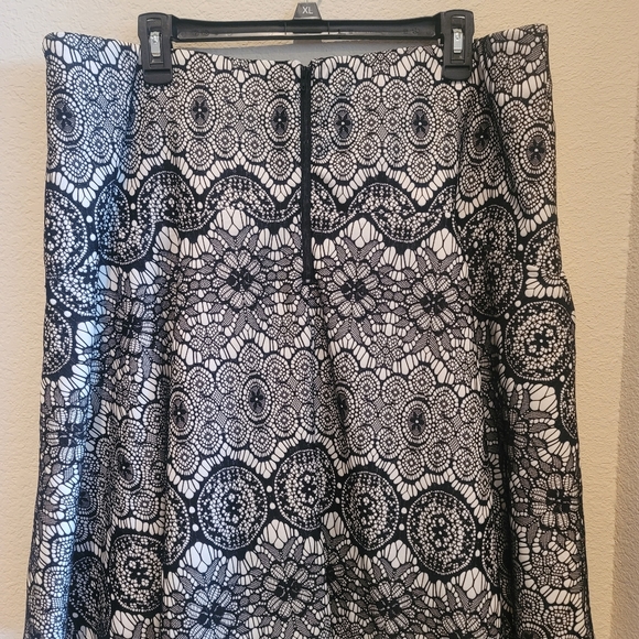 Torrid Bonded Lace Skater Skirt - Picture 3 of 4
